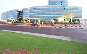 Millennium Airport 4*